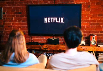 Veja 10 séries da Netflix que falam sobre finanças.