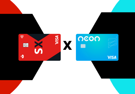 Cartão de crédito SX à esquerda, letra "X" representando uma disputa ao centro e cartão de crédito Neon à direita.