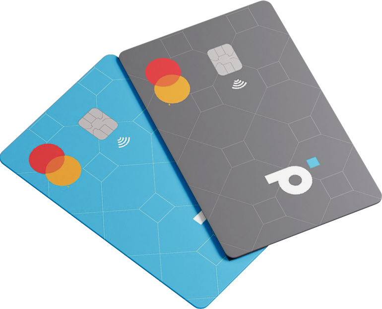 Dois cartões de crédito da bandeira Mastercard, emitidos pelo Banco PAN, um azul e outro preto.