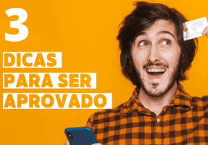 3 dicas para ser aprovado, homeem com cartão na cabeça