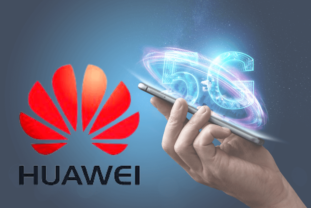 Símbolo da empresa chinesa referência em tecnologia 5G, Huawei, com uma pessoa segurando um smatphone com acesso a internet 5G em mãos.