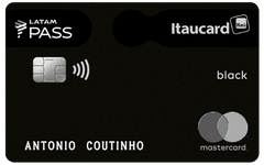 Cartão de crédito Itaucard Latam Pass Black.