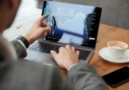 Aprendé a poner a trabajar tus ahorros con las herramientas más seguras y rentables del mercado mexicano.