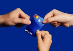 La tarjeta Ualá ofrece 10% de cashback, puntos y cero anualidad.